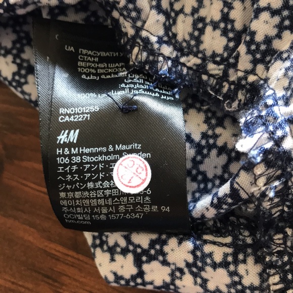 Top by DIVIDED…H&M - Picture 9 of 9